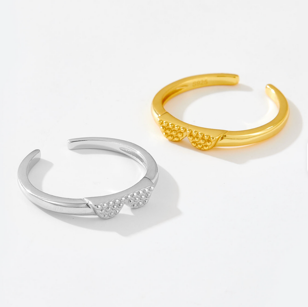 Adjustable Textured Eyewear Ring